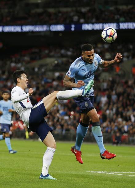 以其出色的 以其出色的